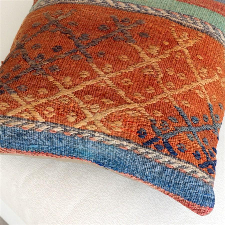 オールドキリムクッションカバー40cmサイズ 39×39cm バルケスィル・ジジム Old Kilim Cushion |  | 02
