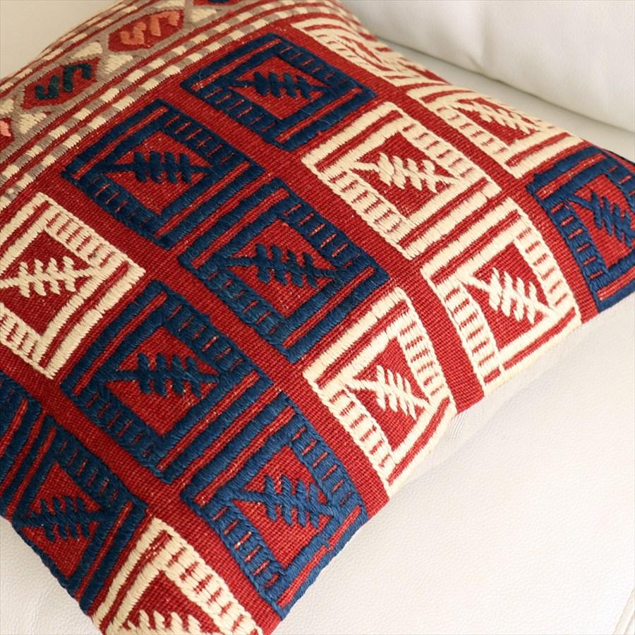 オールドキリムクッションカバー 42×40cm バルケスィル・ジジム Old Kilim Cushion |  | 02