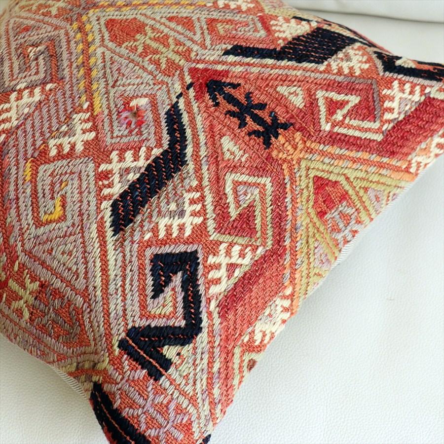 オールドキリムクッションカバー 40×40cm 刺繍のようなジジム Old Kilim Cushion |  | 02
