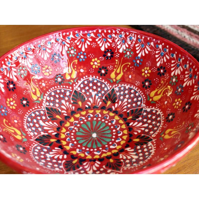 トルコ製ボウル 直径20cm 手書きキュタフヤ陶器 フラワーデザイン