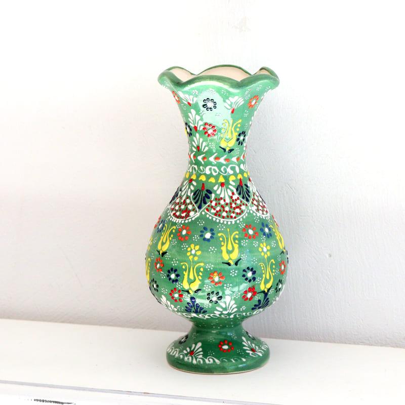 花柄彫刻の緑色陶器花瓶 トルコ陶器 花瓶 チューリップ型 Lサイズ 高さ24×直径10cm フラワー