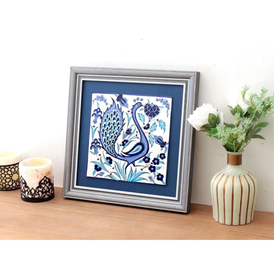 トルコ陶器 手書きタイル 1枚額 H31×W31×D2.5cm 孔雀と花 Turkish Hand Paint Tile |  | 01