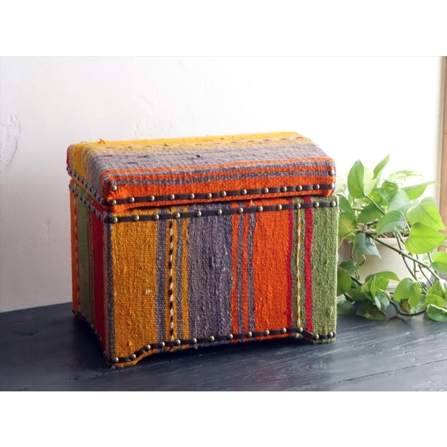 オールドキリム木製家具 宝箱Ｍサイズストライプボーダー W36.5xH31.5xD27cm | ブランド登録なし | 01