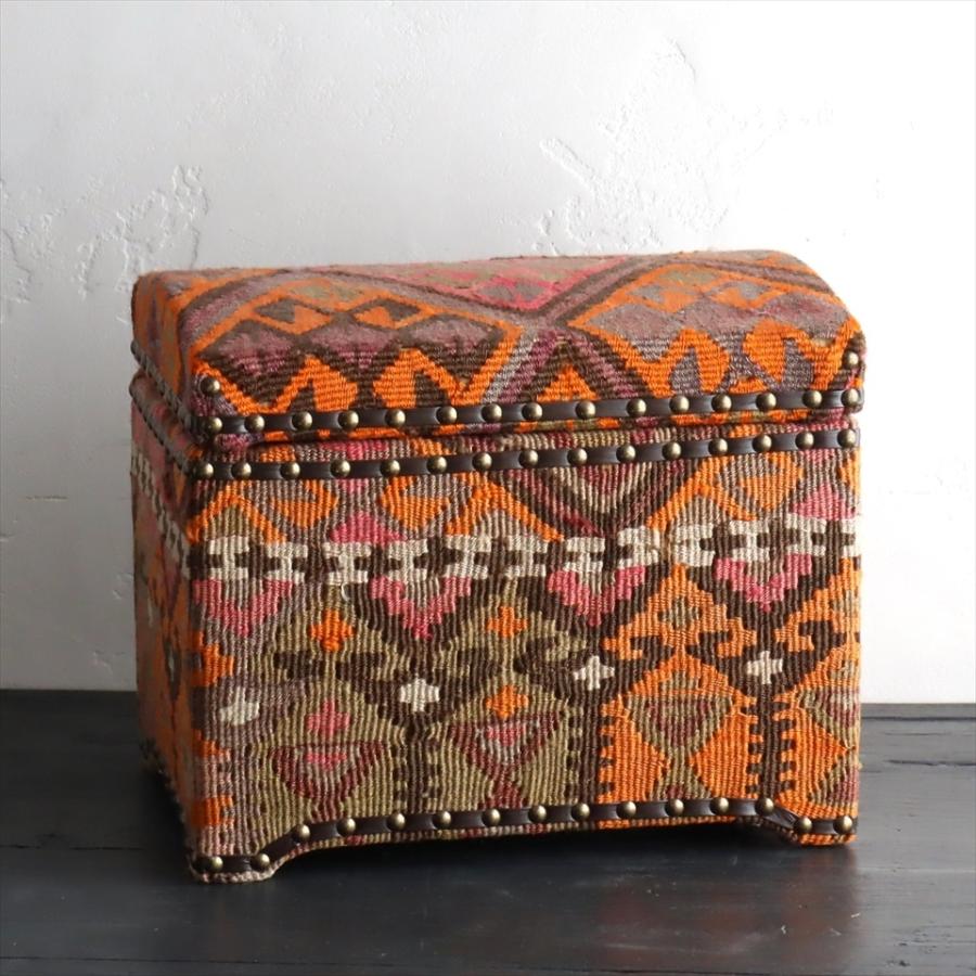 オールドキリム木製家具 宝箱Ｍサイズカルス W36.5xH31xD27cm | ブランド登録なし