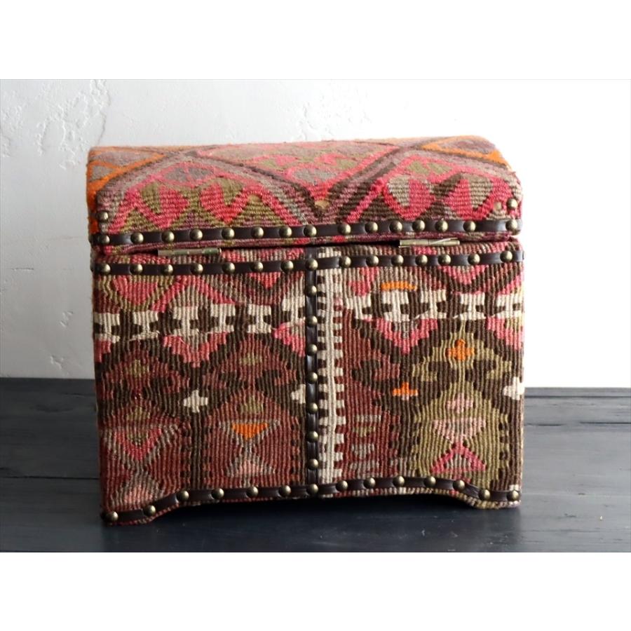 オールドキリム木製家具 宝箱Ｍサイズカルス W36.5xH31xD27cm | ブランド登録なし | 05