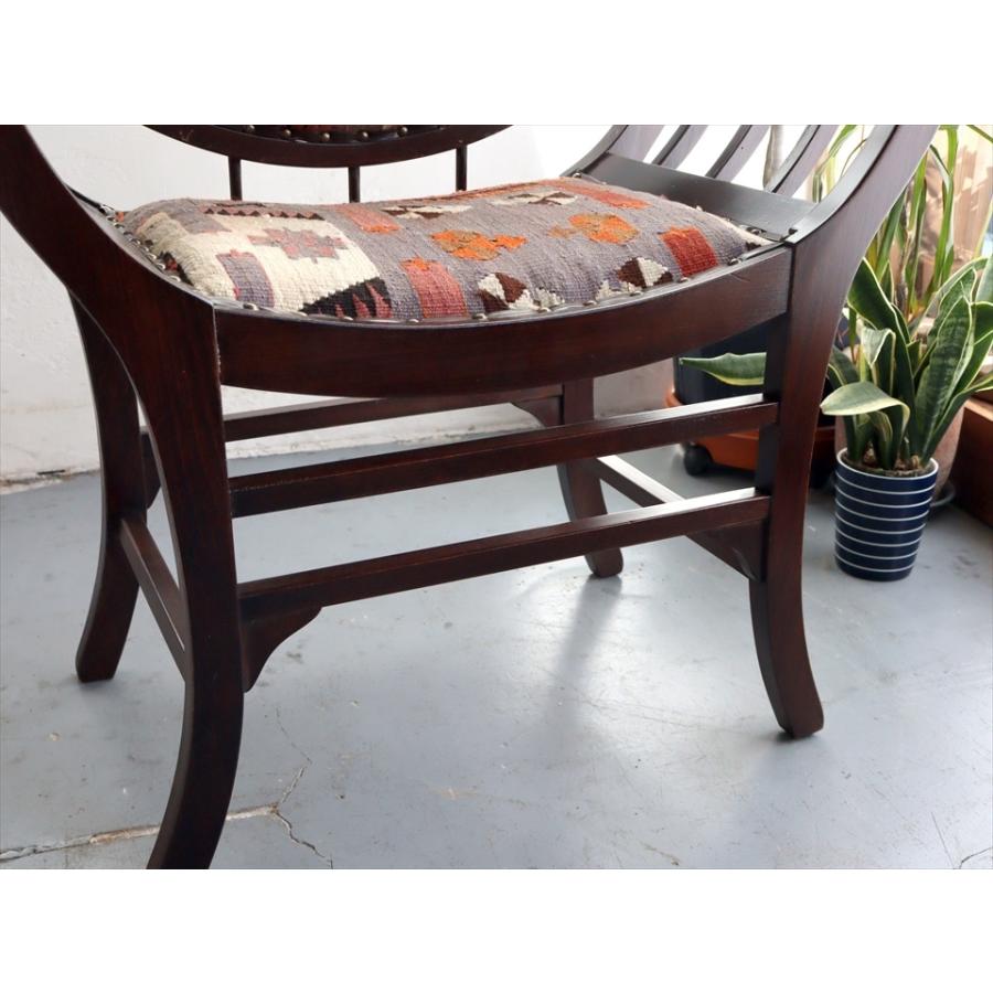 トルコ木製アームチェア H71×W72×D37cm オールドキリム家具 アダナ