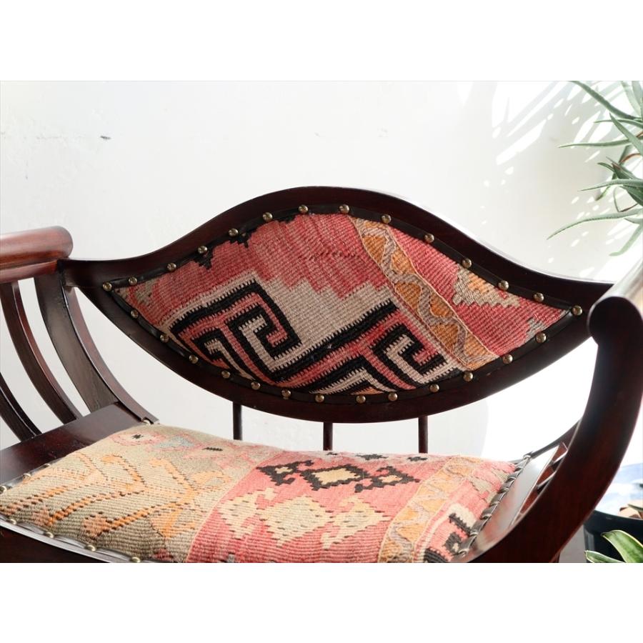 トルコ木製アームチェア H71×W72×D37cm オールドキリム家具 パーソナル