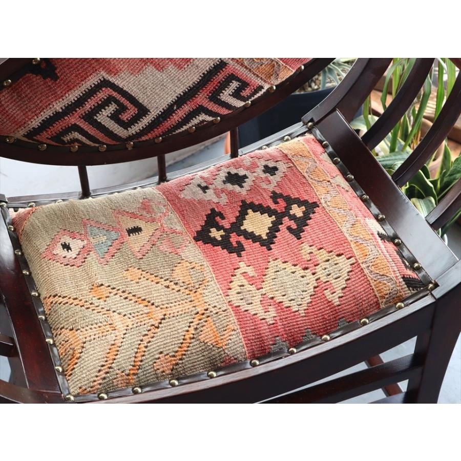 トルコ木製アームチェア H71×W72×D37cm オールドキリム家具 パーソナル