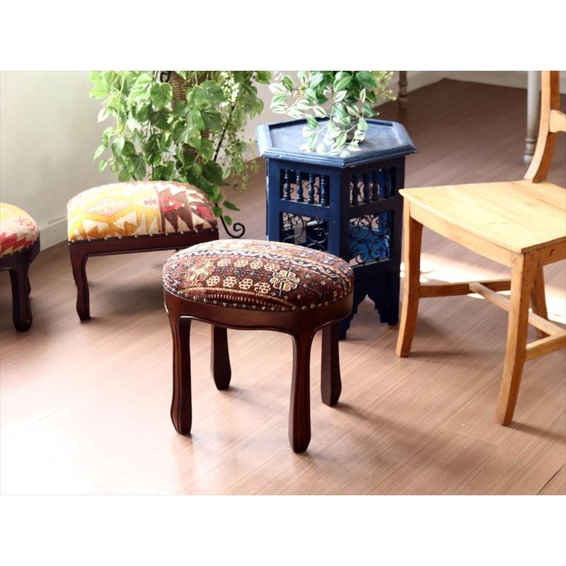 トライバルラグ木製スツールオーバル　H40×W41×D31cm  スツール オットマン オーバル tribal rug stool ottman oval | ブランド登録なし | 01