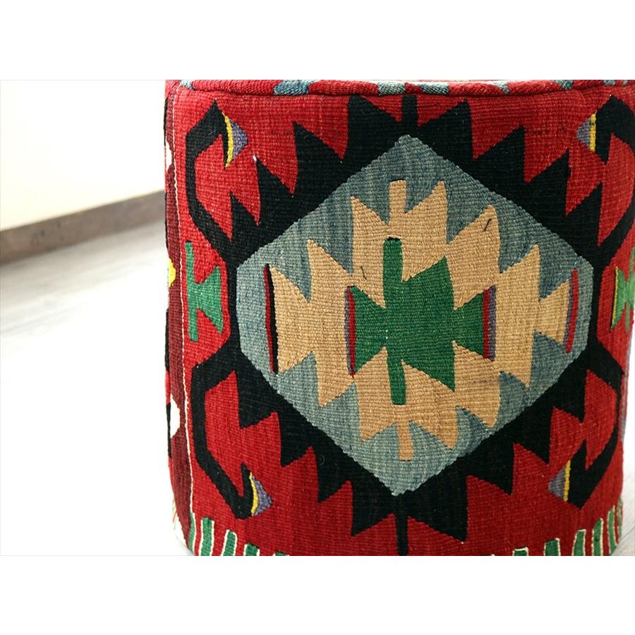 キリムとベニワレンのプフ オールドキリムプフ シリンダー Old Kilim Pouf Cylinder イーブルアイ