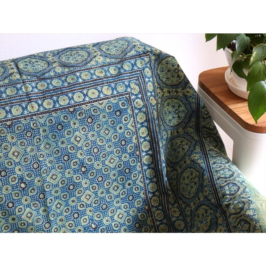 アジュラク染 ブルー インド更紗 ブロックプリント ベッドカバー ソファカバー |  | 03