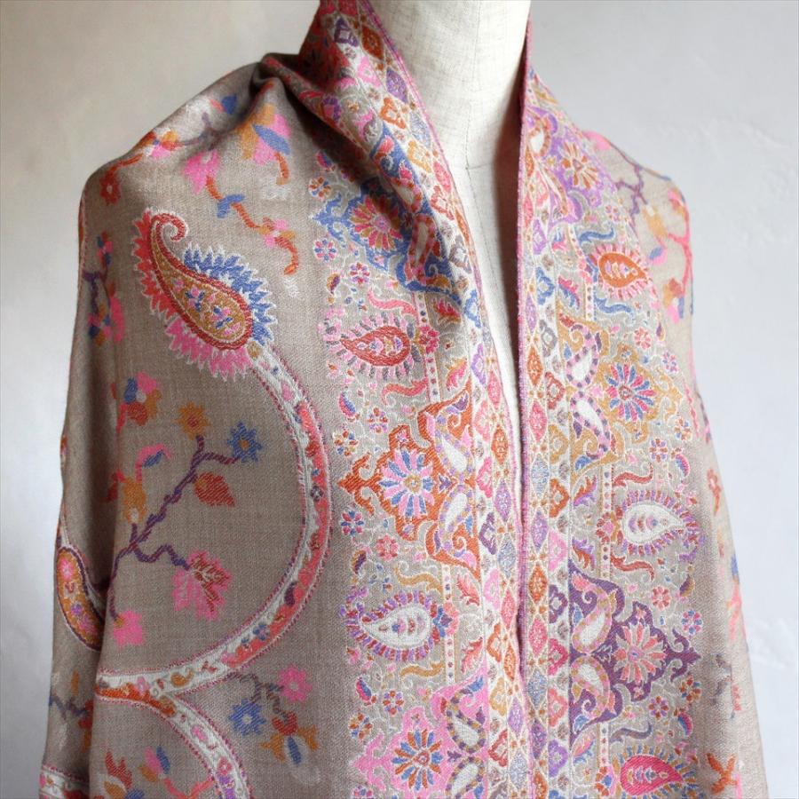 ウールのストール・/大判サイズ 201x106cm ライトブラウン・ペイズリーと花のモチーフ | ブランド登録なし | 04