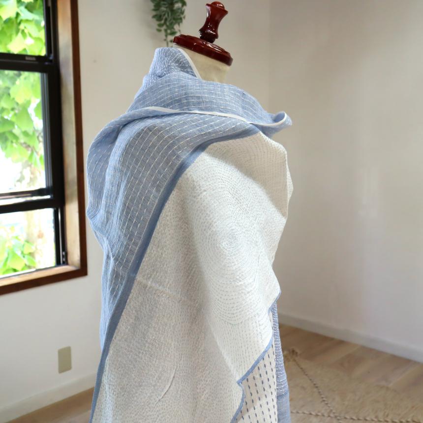 手刺繍 ストール 綿麻混 ブルーｘホワイト バイカラー 幾何学柄 カディ インド　 | ブランド登録なし | 03