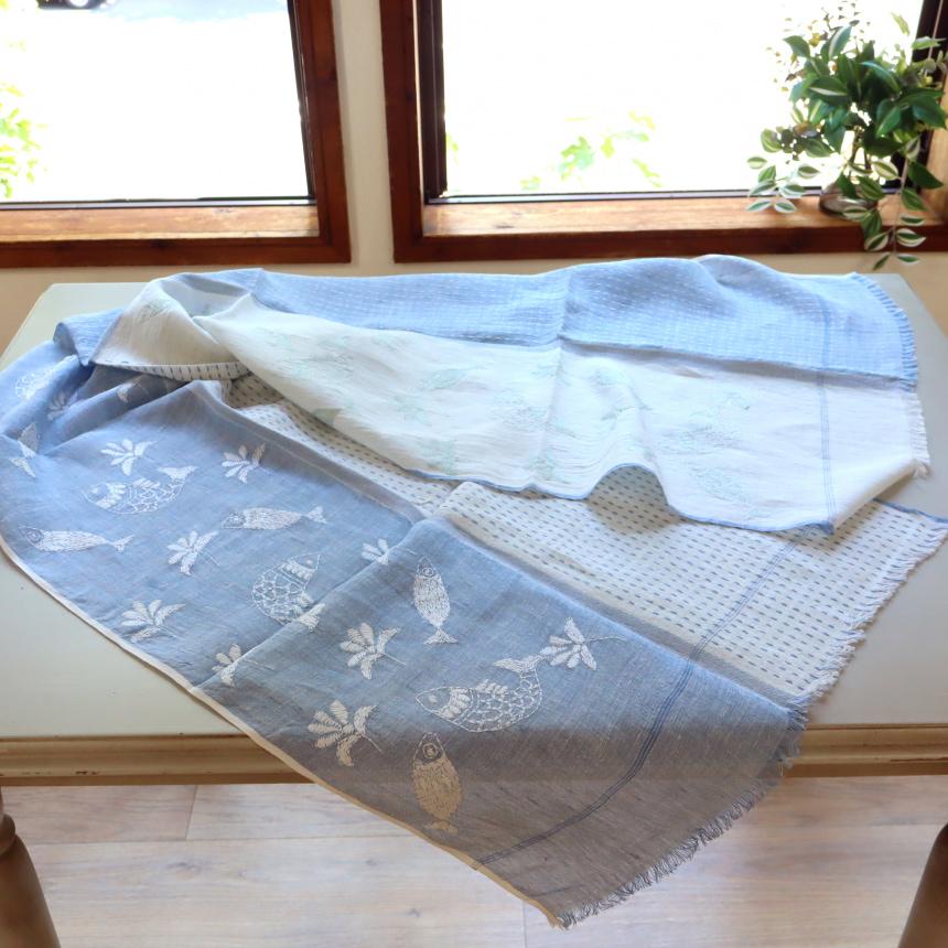手刺繍 ストール 綿麻混 ブルーｘホワイト バイカラー 魚柄 カディ インド　 | ブランド登録なし | 05