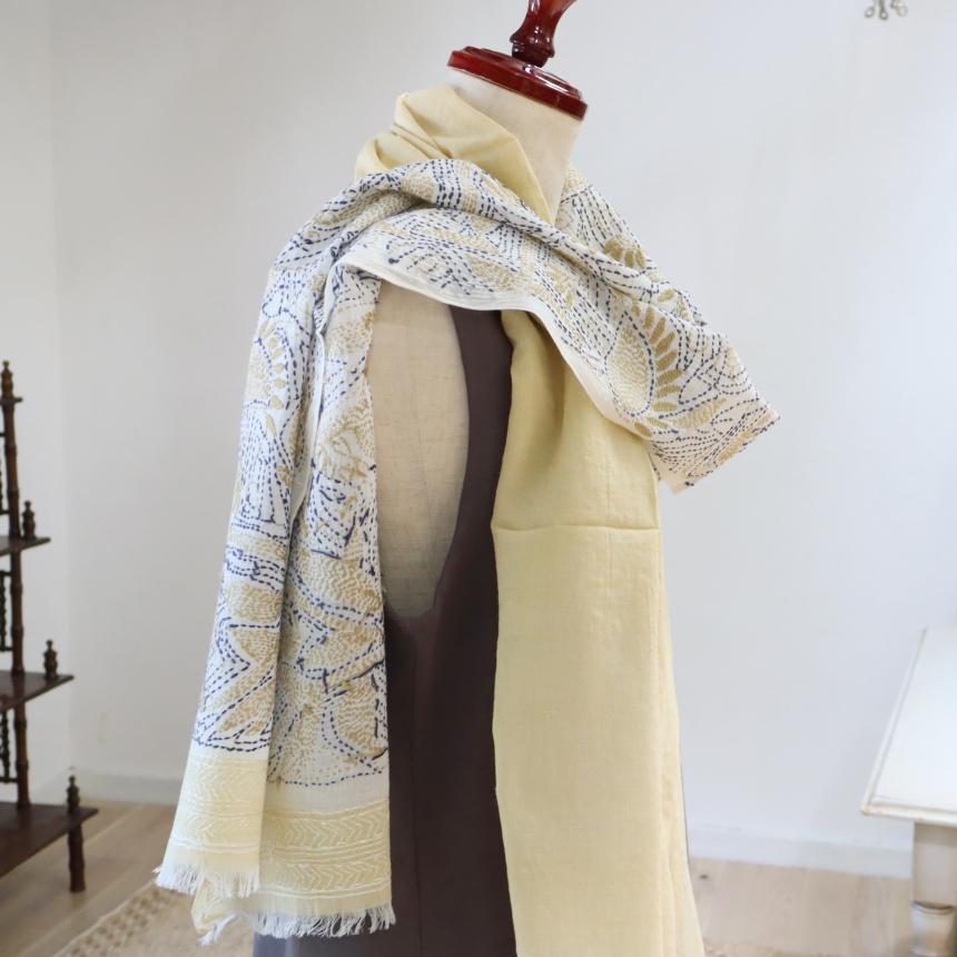 手刺繍 コットストール インド カディボタニカルxイエロー バイカラー