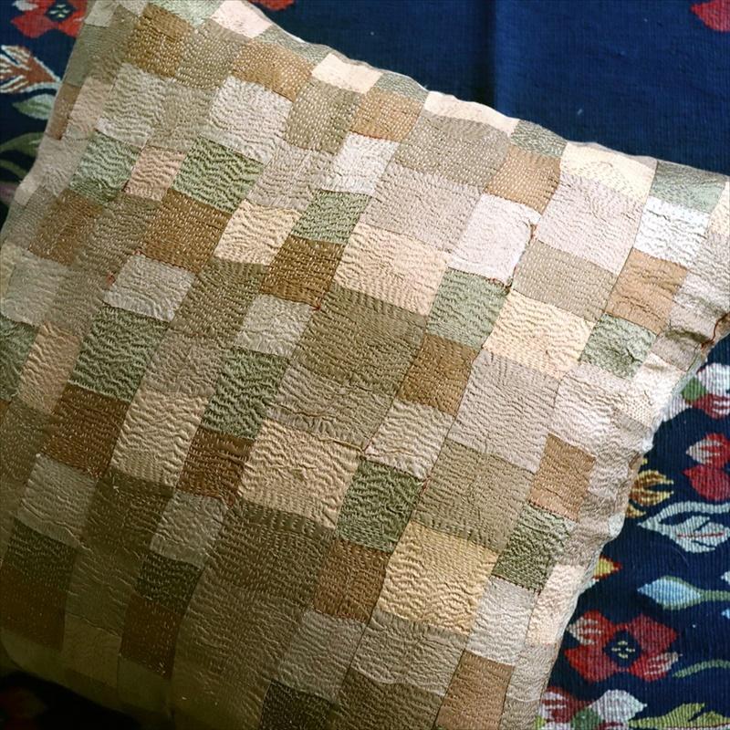 カンタ刺繍　シルク　クッションカバー59×58cmモザイクパッチワーク　ベージュ＆ブラウン | ブランド登録なし | 07