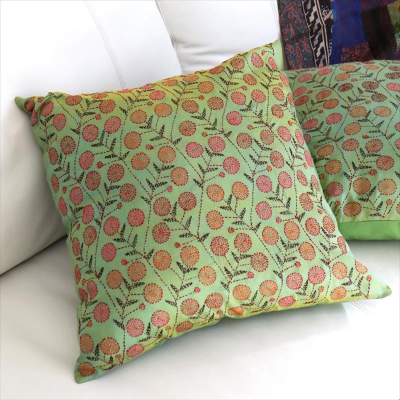 カンタ刺繍　シルク　クッションカバー45×45cmグリーンサテン　ザクロの実 | ブランド登録なし