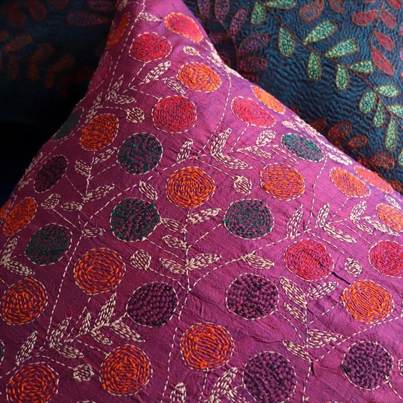 カンタ刺繍　シルク　クッションカバー40×39cmパープル　ザクロの実 | ブランド登録なし | 02