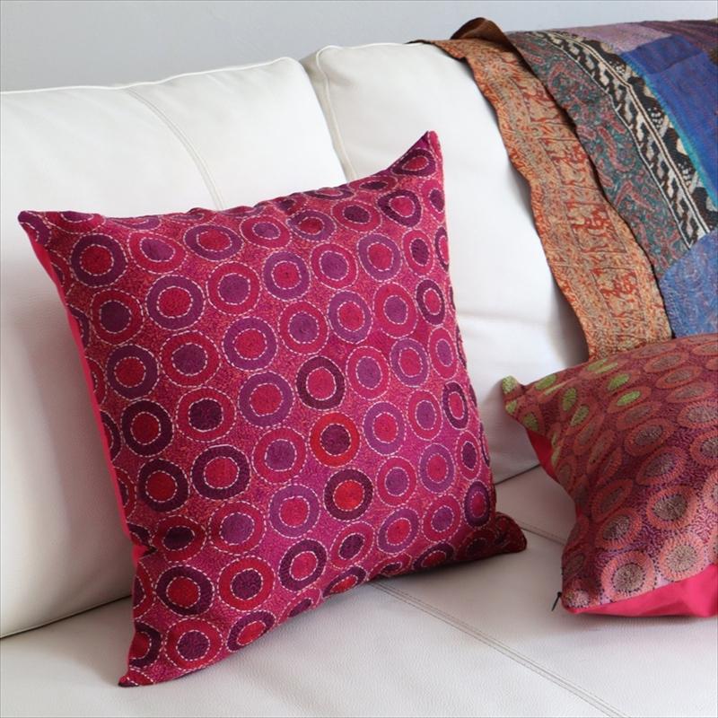 カンタ刺繍　シルク　クッションカバー40×39cmフューシャ　サークルパターン | ブランド登録なし | 01