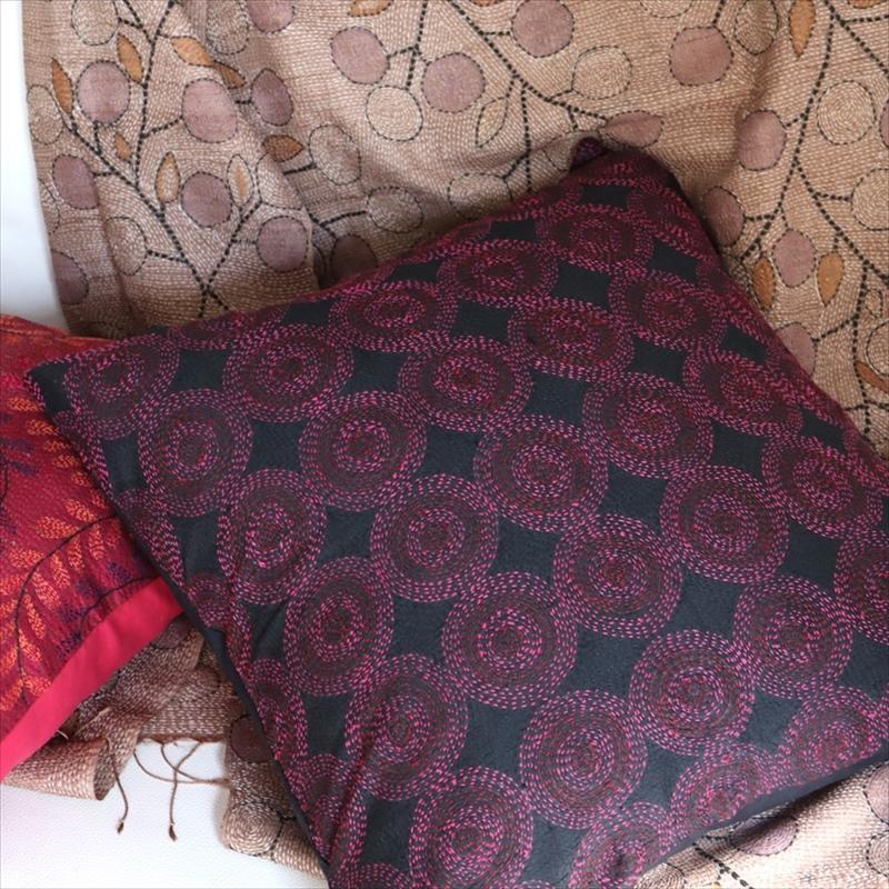 カンタ刺繍　シルク　クッションカバー44×42cmピンク　サークルパターン | ブランド登録なし | 02