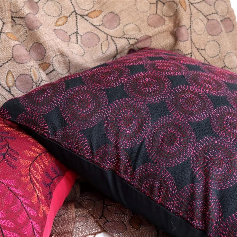 カンタ刺繍　シルク　クッションカバー44×42cmピンク　サークルパターン | ブランド登録なし | 03