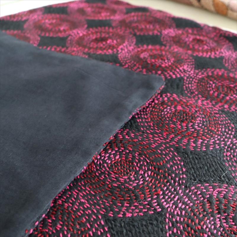 カンタ刺繍　シルク　クッションカバー44×42cmピンク　サークルパターン | ブランド登録なし | 07