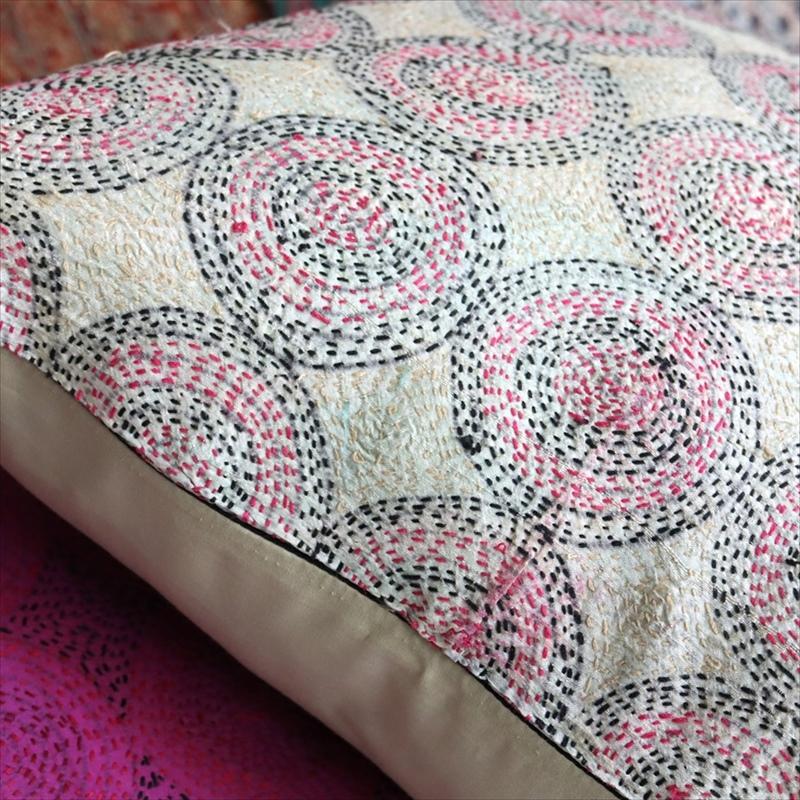 カンタ刺繍　シルク　クッションカバー39×39cmベージュ　サークルパターン | ブランド登録なし | 03