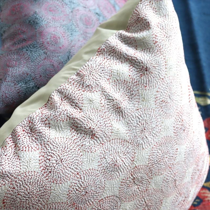 カンタ刺繍　シルク　クッションカバー49×49cmアイボリー　サークルパターン | ブランド登録なし | 08