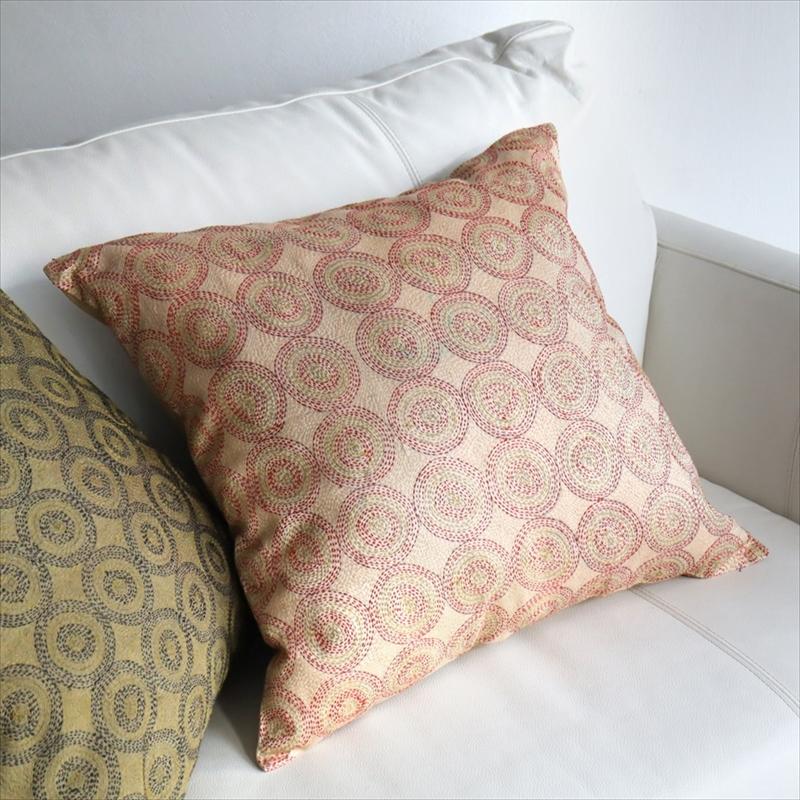 カンタ刺繍　シルク　クッションカバー51×49cmベージュ　サークルパターン | ブランド登録なし | 01