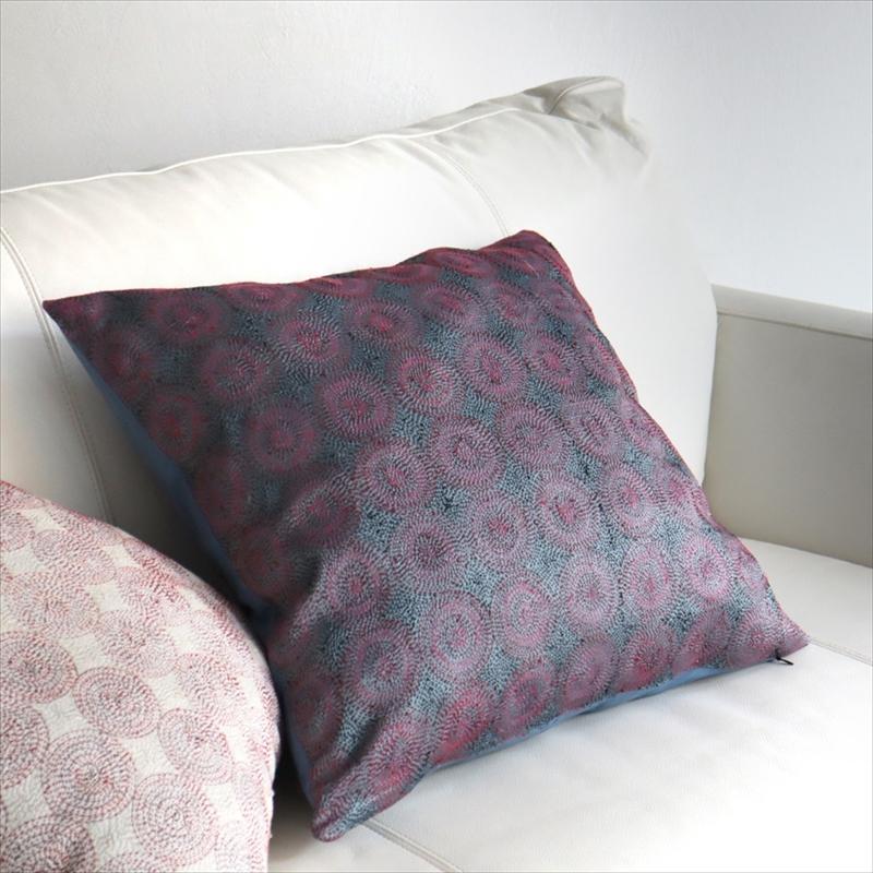 カンタ刺繍　シルク　クッションカバー51×50cmグレー　サークルパターン | ブランド登録なし | 01