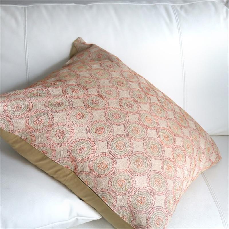カンタ刺繍　シルク　クッションカバー57×56cmベージュ　サークルパターン | ブランド登録なし | 04