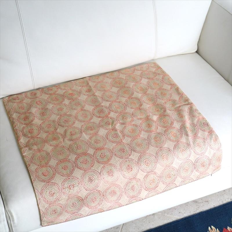 カンタ刺繍　シルク　クッションカバー57×56cmベージュ　サークルパターン | ブランド登録なし | 05