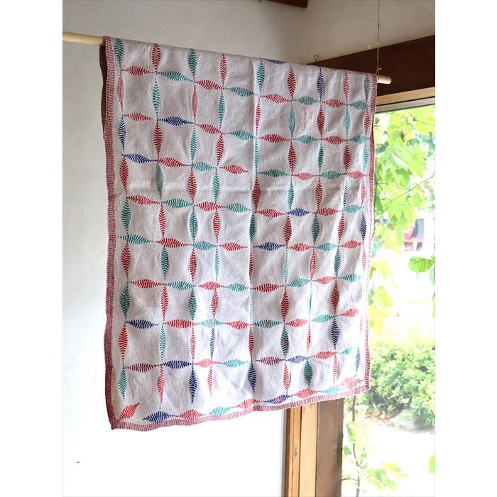 インド カンタ刺繍・パッチワーク/ラリーキルト 古布 インド カンタ刺繍・パッチワーク/ラリーキルト 古布