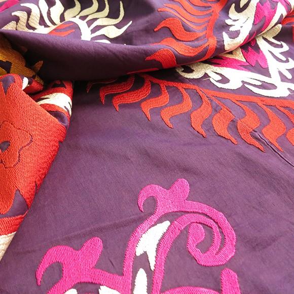 シルクの手刺繍スザニ ウズベキスタン スザンニ（suzani）紫に５つの黄色い太陽 | ブランド登録なし | 04