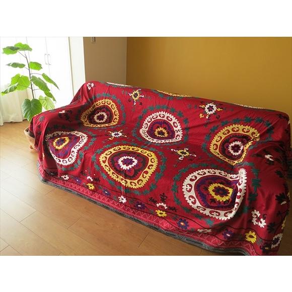 ウズベキスタンの刺繍布オールドスザンニ赤色の地/白と黄色のまあるい9