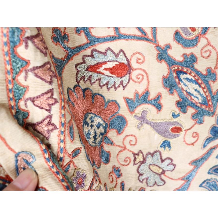 スザンニ刺繍・アンティークデザインリプロダクション 190x150cm サークルクロス・花とペイズリー | ブランド登録なし | 05