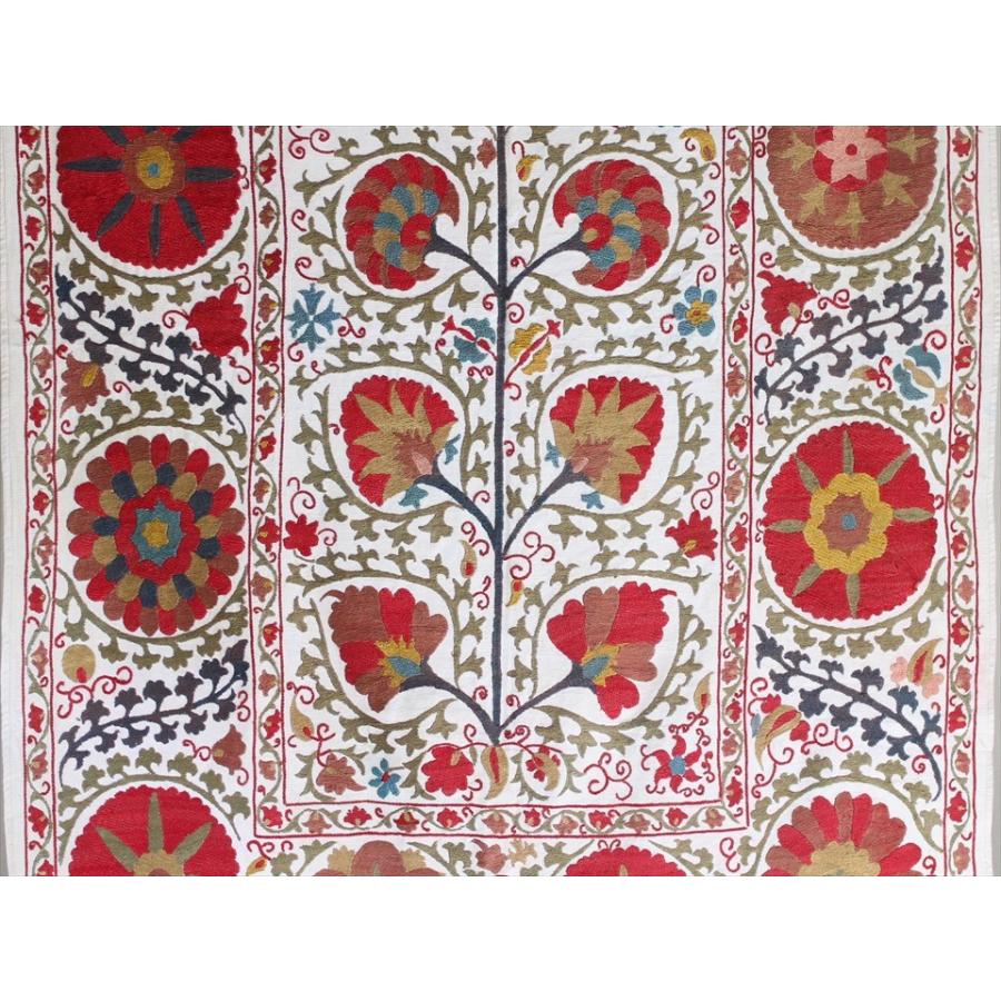 スザンニ刺繍・アンティークデザインリプロダクション 154x102cm アンティークデザインを複製した伝統柄/生命の樹・大輪の花 | ブランド登録なし | 02