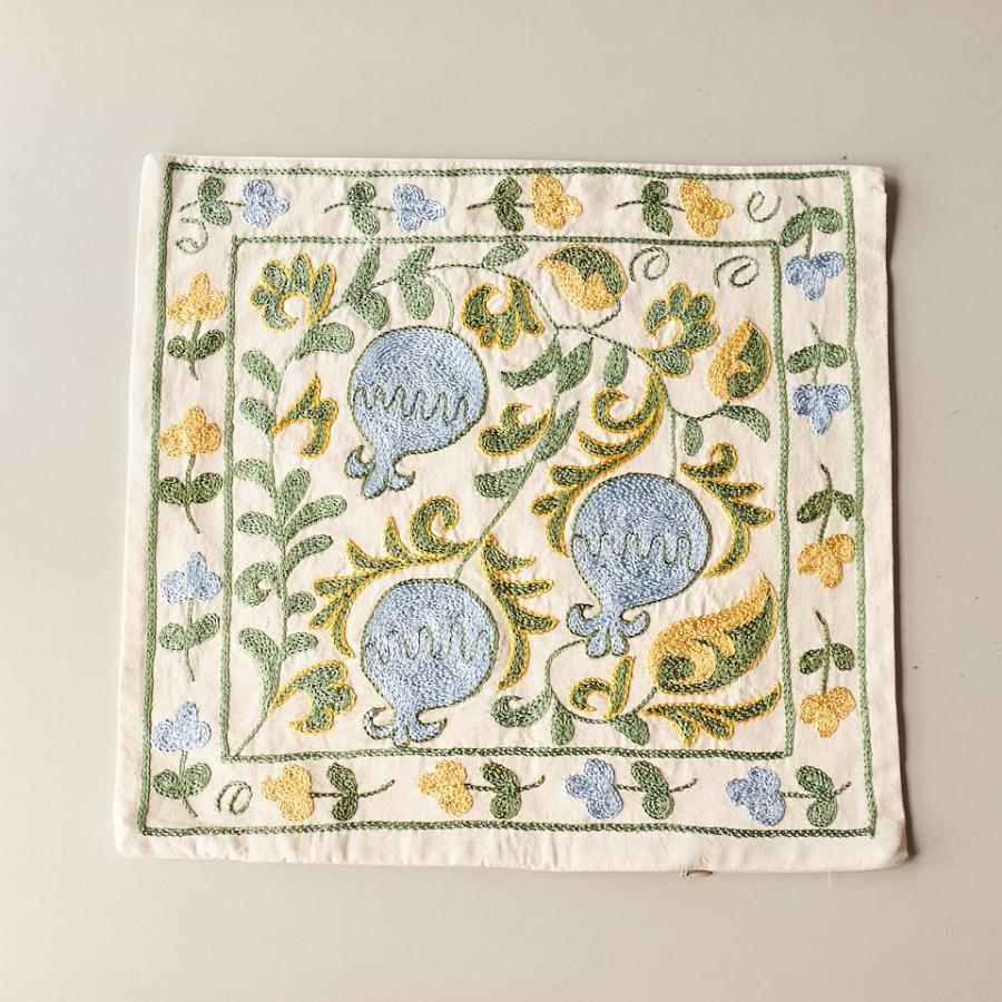 スザンニ刺繍 クッションカバー 45×42cm ウズベキスタン Suzani スザニ ザクロの実の画像