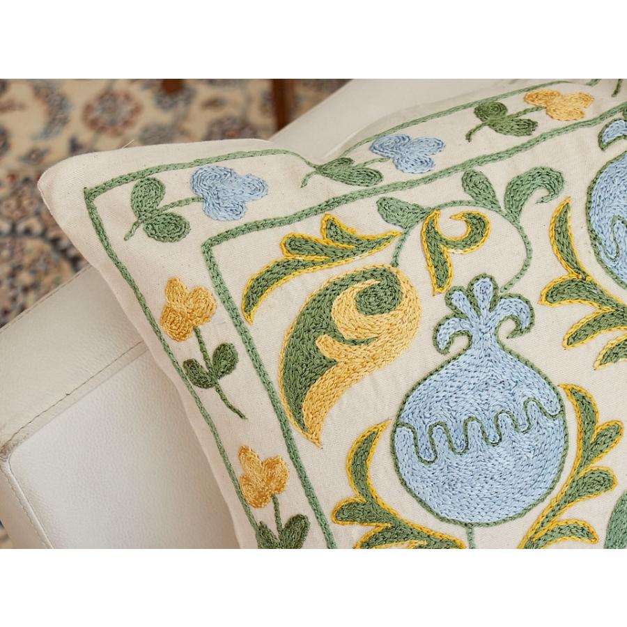 スザンニ刺繍 クッションカバー 45×42cm ウズベキスタン Suzani スザニ ザクロの実の画像