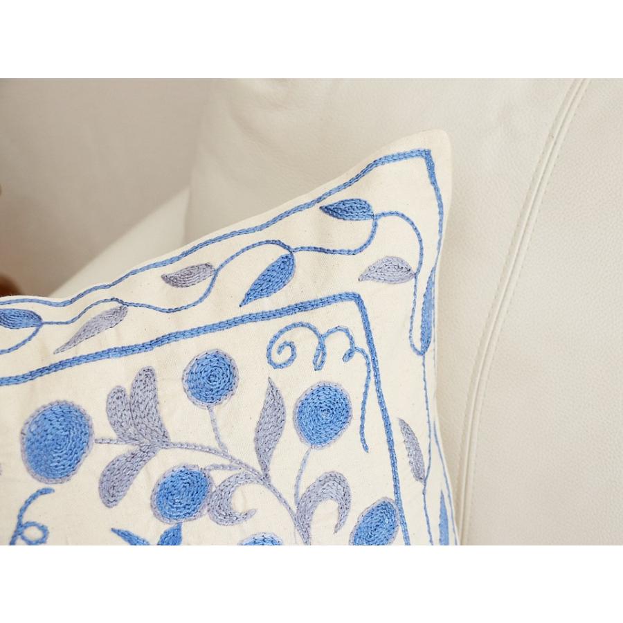 スザンニ刺繍 クッションカバー 44×43cm ウズベキスタン Suzani スザニ ザクロの実の画像