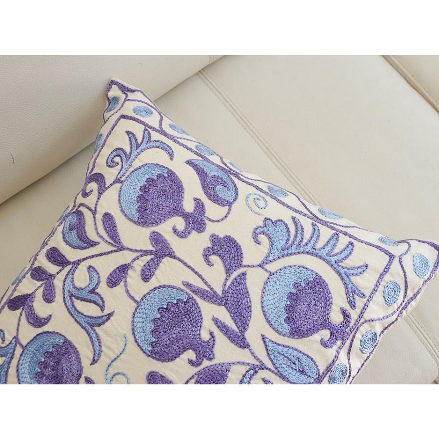 スザンニ刺繍 クッションカバー 42×40cm ウズベキスタン Suzani スザニ ザクロの実の画像