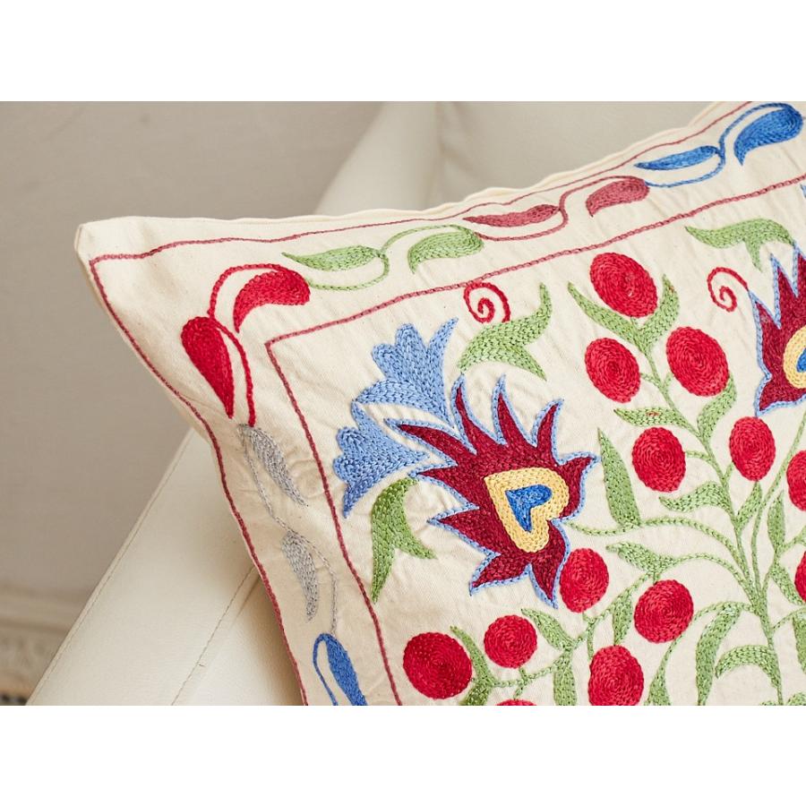 スザンニ刺繍 クッションカバー 手刺繍 44×44cm ウズベキスタン　Suzani スザニ |  | 03