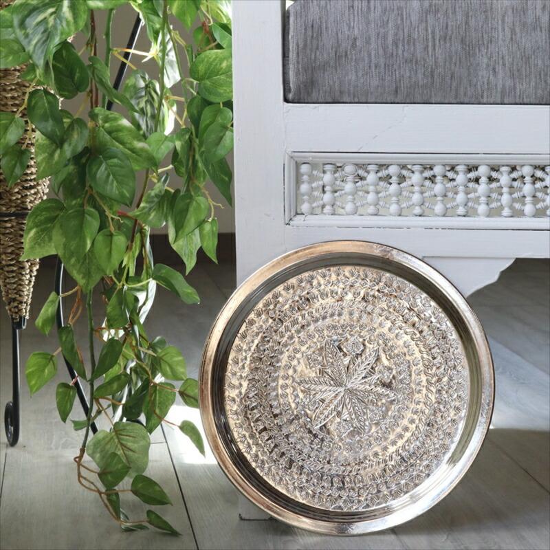銅製の丸盆 シルバー 直径28cm  手作り＆手彫り 花と葉と波のモチーフ/Silver Tray hand made | ブランド登録なし | 01