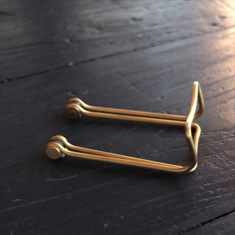 BRASS ミニイーゼル Sフォールディング 折りたたみ　カードスタンド |  | 01