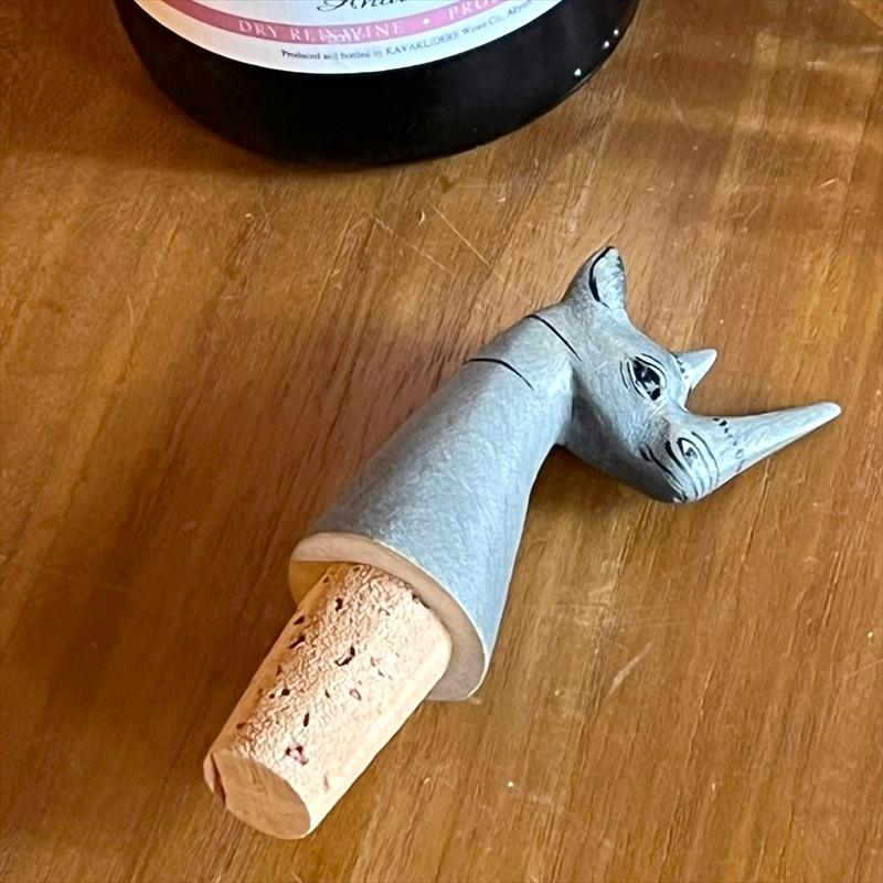 サイ コルク栓 ケニア 木彫り動物/ボトルストッパー