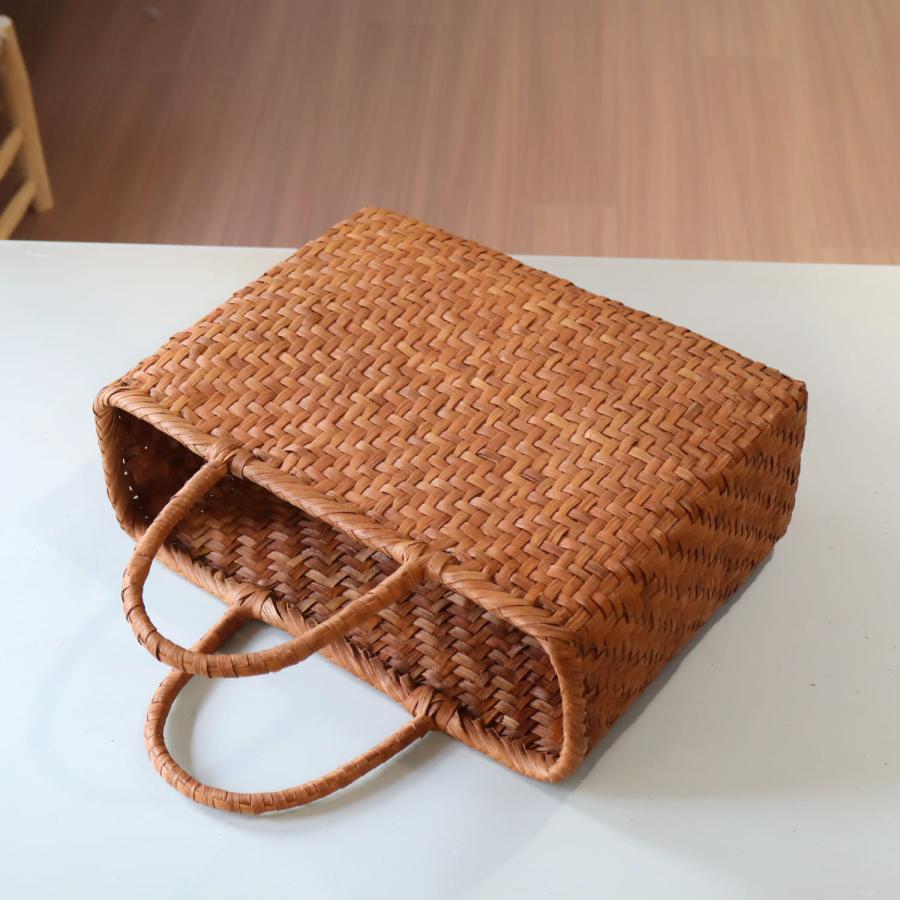 やまぶどう カゴバッグ/網代編み 削り仕上げ角　幅35.5cmx本体の高さ27cmxマチ12.5cm/重さ570g_1