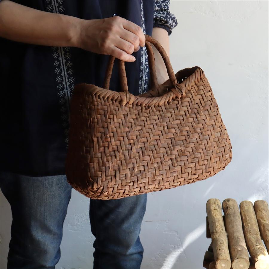 山葡萄 カゴバッグ 【現品一点もの】網代編み 白皮