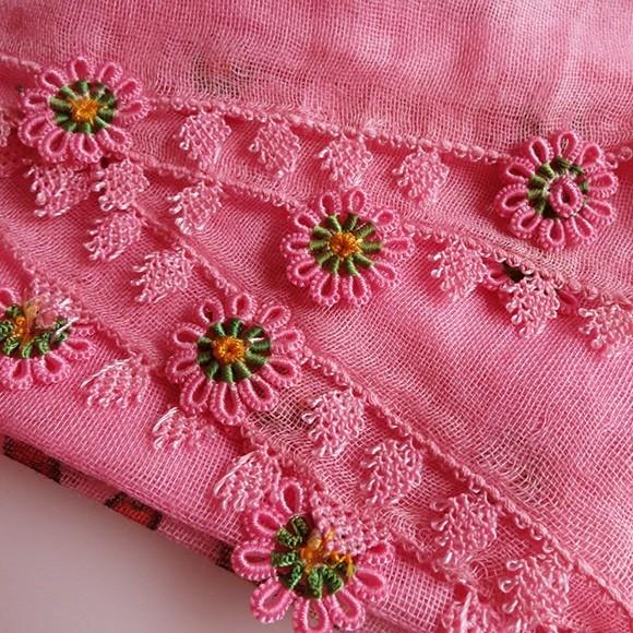 トルコの伝統手芸 イーネ オヤ スカーフピンク : インプレッションオブ