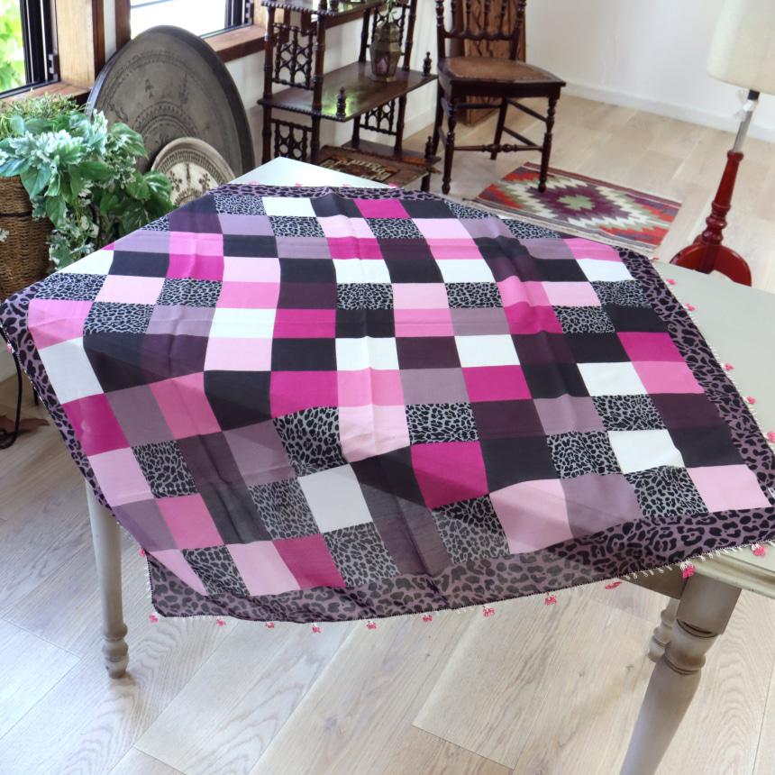 オヤスカーフ ヤズマ　正方形　トルコレース編みイーネオヤ　繊細なモチーフ　　ブラック/ピンク | ブランド登録なし | 01