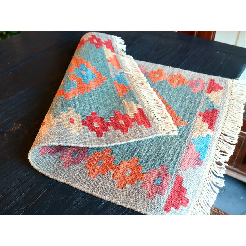 手織りキリム イラン南部シラーズ 60x44cm ウール100% 一点もの |  | 02